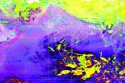 Cyclone Fani: Odisha govt ask Collectors to remain alert