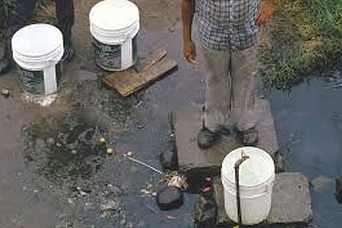 Residents fear spread of diseases, demand clean drinking water