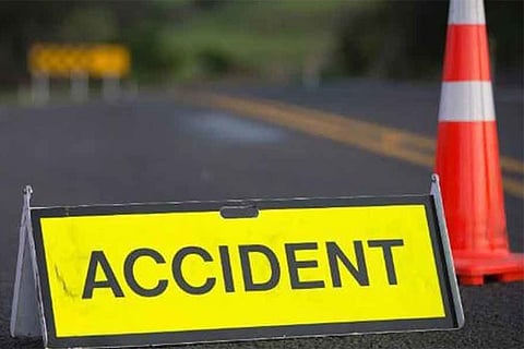 8 killed as van plunges into 70-feet dry well in TN