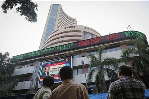 Sensex drops over 100 pts as RBI leaves policy rate unchanged
