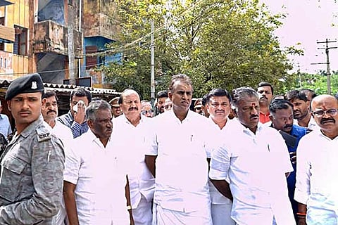 Minister OPS inspecting the dilapidated TNHB tenements at Singanallur in Coimbatore on Sunday