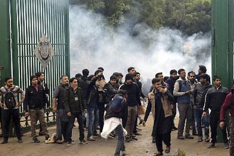 No bullet fired by police during protests at Jamia: MHA officials