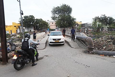 Bridges connecting ECR and OMR are so narrow that only a car can pass at a given time