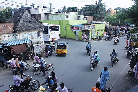 Traffic congestion on Kaliamman Koil Street