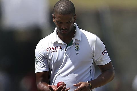1st Test: South Africa lead by 172 as bowlers helm England fightback