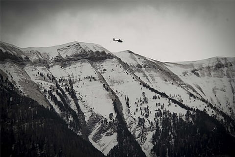 Avalanche in Italian Alps kill woman, 2 girls
