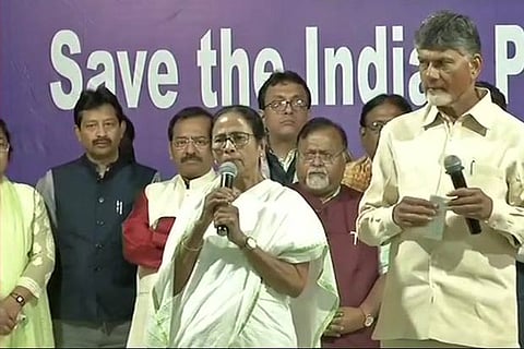 Mamata calls off Dharna on Day 3, says victory of 'Constitution and Democracy'