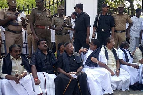 Puducherry CM, ministerial colleagues begin dharna outside Raj Nivas
