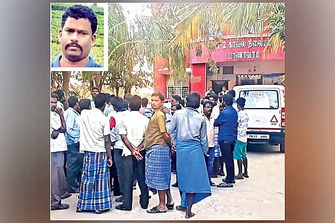 Relatives of Jayabalan (inset), who came to Banavaram police station, demanded action against Renugopal