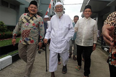 Abu Bakar Bashir (C), the alleged mastermind of the 2002 Bali bombings