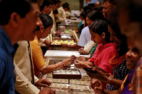 Gold extends losses, down Rs 60 on lacklustre demand