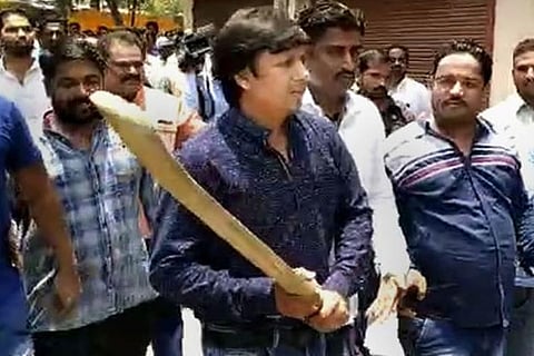 BJP issues show-cause notice to Akash Vijayavargiya