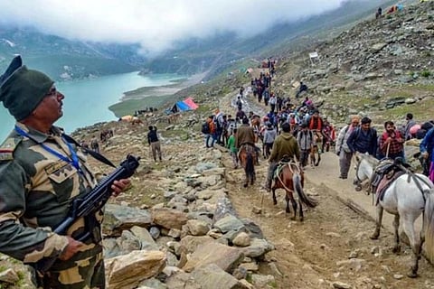 6th batch of 4,422 pilgrims leaves Jammu for Amarnath cave shrine