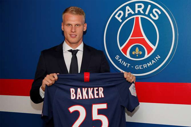 PSG signs Dutch defender Mitchel Bakker till 2023