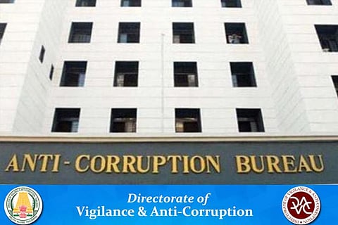 Five posing as DVAC personnel cheat gold trader of Rs 13 lakh