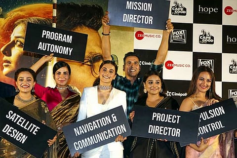 'Mission Mangal' team. Source: PTI