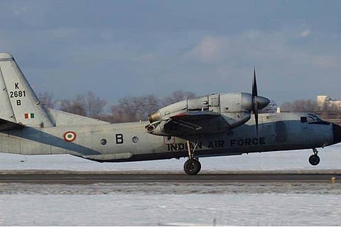 Rescuers flown to crash site of AN-32 aircraft