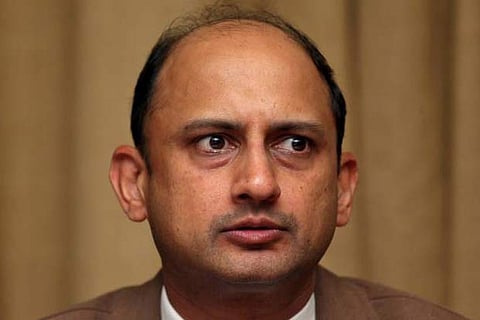 Resignation of RBI Deputy Governor Viral Acharya raised in LS