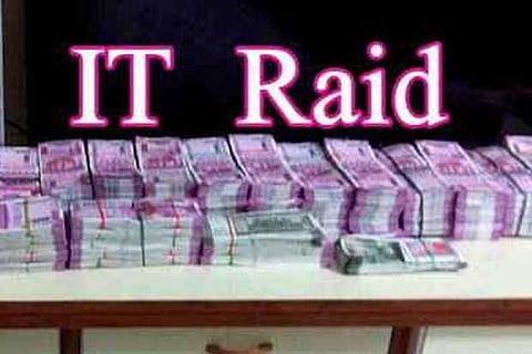 Karnataka raids: 15 crore seized from contractor in Chennai raid