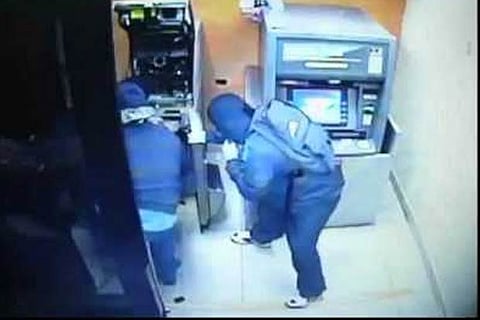 3 auto drivers held for bid to break ATM in Kovai