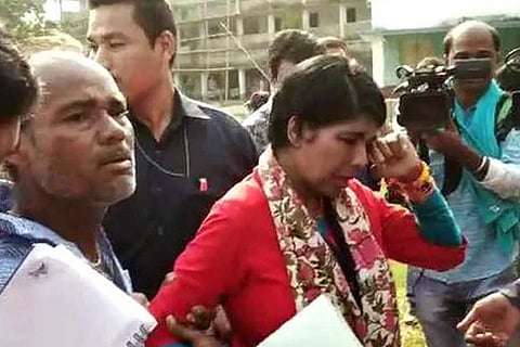 Over 55 per cent votes polled in 6 hrs in West Bengal, BJP candidate attacked