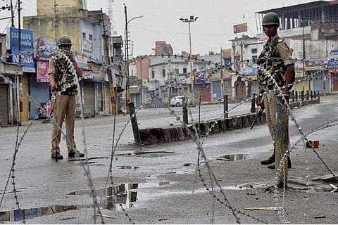 Curfew imposed in parts of Kashmir, educational institutes shut following Tral encounter