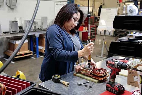 Indian growth rate drops behind China to lowest in more than four years