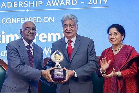 Azim Premji being honoured with the MMA Amalgamations Award