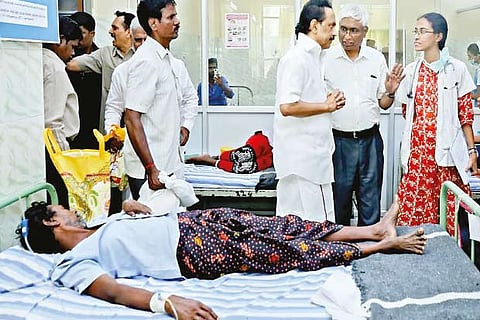 MK Stalin visiting patients admitted to the special dengue ward at the Rajiv Gandhi Government General Hosp