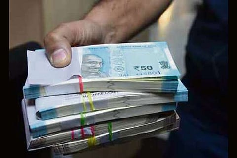 I-T search on Karnataka biz group detects Rs 100 cr black money