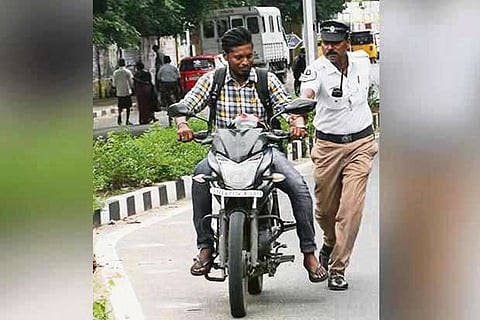 Funny memes,jokes on #NewTrafficRules flood Twitter