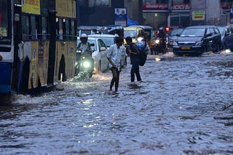 Hyderabad rains: Protective wall of Hussain Sagar canal partially collapses, 200 houses inundated