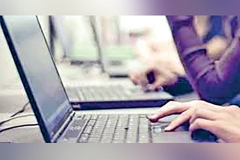 Laptops, broadband connection in hot demand, closed shops disappoint WFH customers