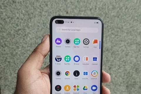 Big jolt for smartphone players as April sales set to run dry