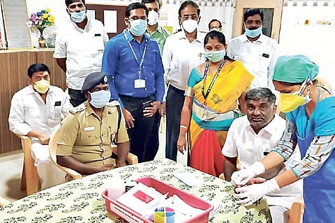 Minister KC Veeramani being tested for coronavirus at Tirupattur Government Hospital on Tuesday