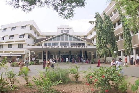 10 from Cancer Institute test positive