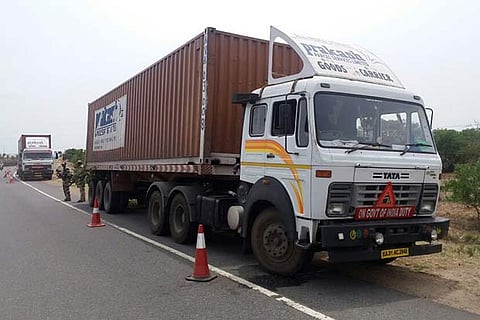 10 trucks of nitrate load to go to Hyd