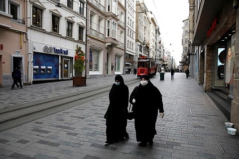 Algeria reopens mosques, beaches after 5-month lockdown