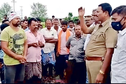 Villagers blocking the Berigai Road near Jokirpalayam demanding translocation of the jumbo