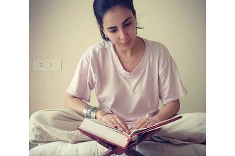 Kirti Kulhari starts reading Bhagavad Gita