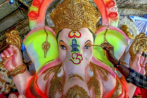 Govt likely to allow public display of Vinayaga idols