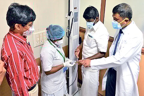 Health Minister C Vijaya Baskar inaugurates the clinic at RGGGH