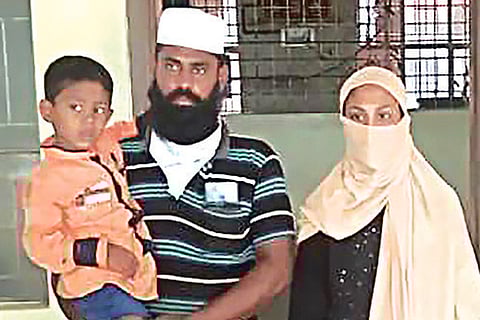 Azarudhin with parents