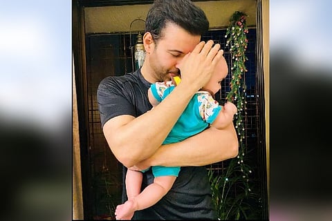 Aamir Ali shares first glimpse of his daughter