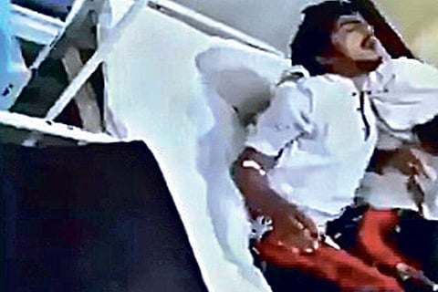 DeTect: Old video from Pakistan shared as UP COVID case