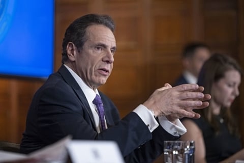 US governors press federal gov't, Congress to pass COVID-19 relief bill