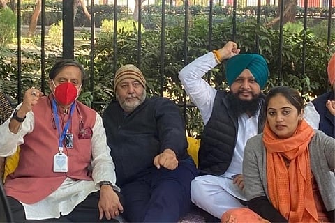 Source: Twitter; Shashi Tharoor joins Jantar Mantar protest