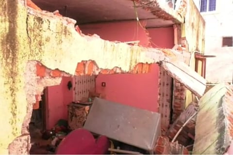 Family of three severely injured in cylinder blast