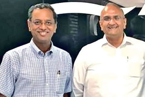 KE Ranganathan (L), R Dinesh