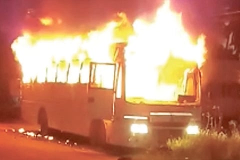 Pvt bus set ablaze in Pattabiram at night